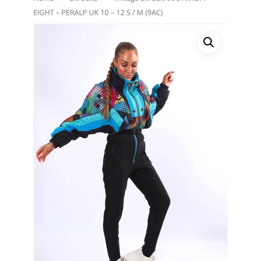 BUNDLE Colorful Geometric Jacket and Black Pants Set